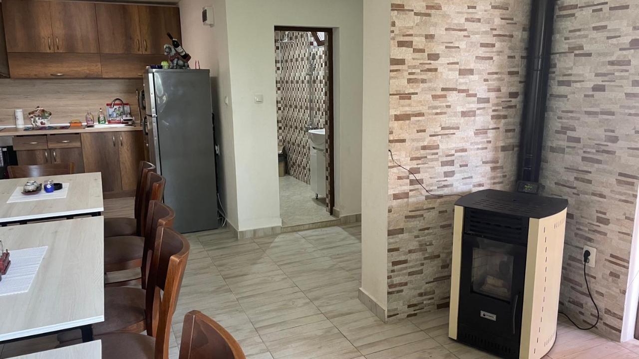 Saint Maria Guest House Velingrad Exterior photo